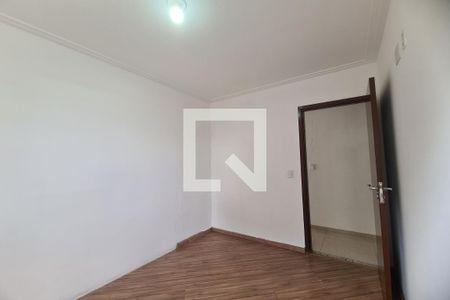 Quarto 1 de apartamento para alugar com 2 quartos, 50m² em Jardim Vila Formosa, São Paulo