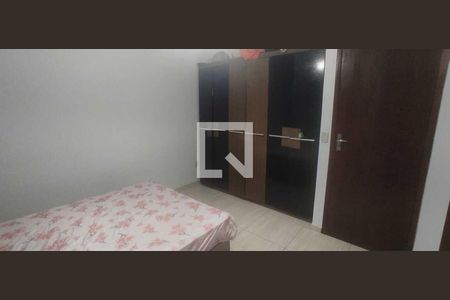 Quarto de casa para alugar com 3 quartos, 80m² em Condomínio Porto Seguro, Rio das Ostras