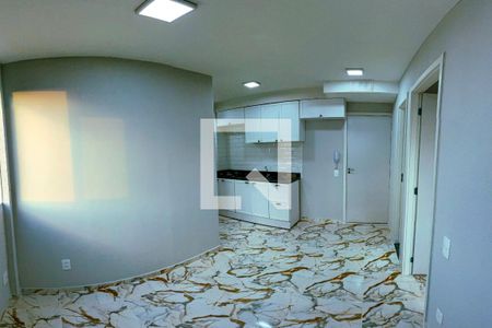 Sala/Cozinha de apartamento para alugar com 2 quartos, 32m² em Vila Suzana, São Paulo
