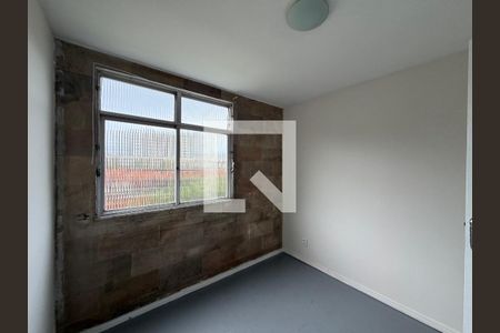 Quarto 1 de apartamento para alugar com 2 quartos, 48m² em Taquara, Rio de Janeiro
