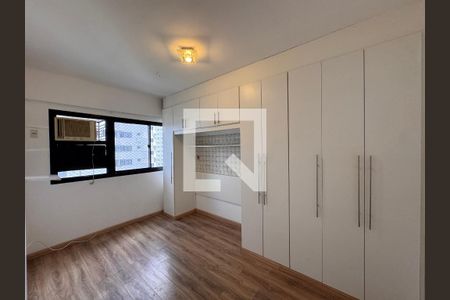 Suíte de apartamento para alugar com 2 quartos, 74m² em Barra da Tijuca, Rio de Janeiro
