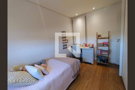 Quarto de apartamento à venda com 4 quartos, 202m² em Alphaville Empresarial, Santana de Parnaíba