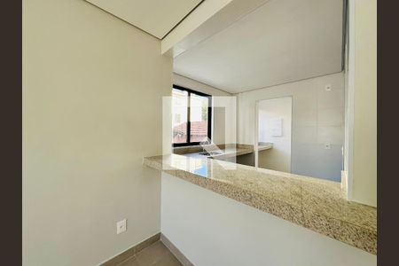 Apartamento à venda com 2 quartos, 60m² em Anchieta, Belo Horizonte