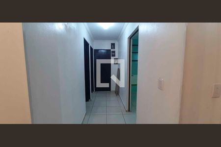Corredor de apartamento para alugar com 2 quartos, 50m² em Santa Maria, Osasco