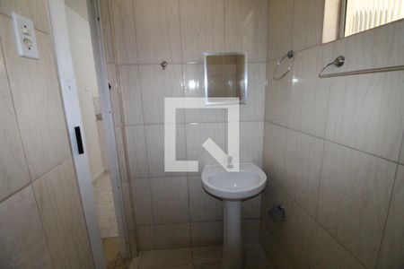 Banheiro de casa para alugar com 2 quartos, 100m² em Jardim Satélite, São José dos Campos