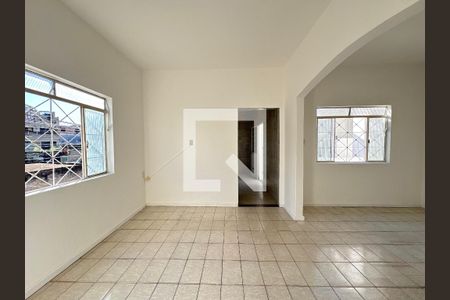 Sala de casa para alugar com 2 quartos, 161m² em Jardim Bandeirantes, Contagem