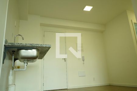 Cozinha de apartamento para alugar com 2 quartos, 47m² em Penha de França, São Paulo