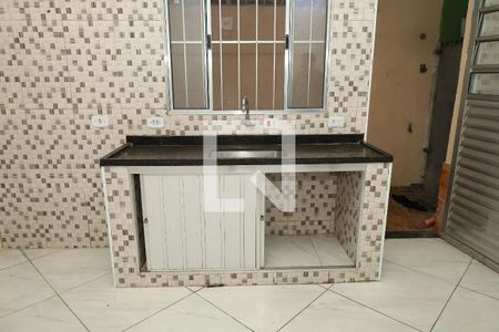 Cozinha de casa para alugar com 2 quartos, 60m² em Limoeiro, São Paulo