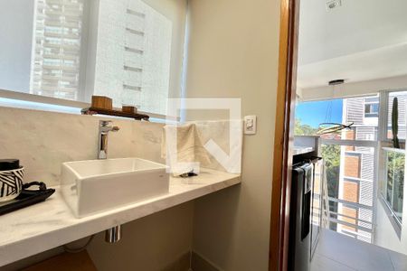 Lavabo de apartamento à venda com 2 quartos, 116m² em Jardim Prudência, São Paulo