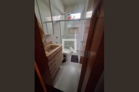 Banheiro de casa à venda com 3 quartos, 210m² em Jardim Atlantico, Goiânia