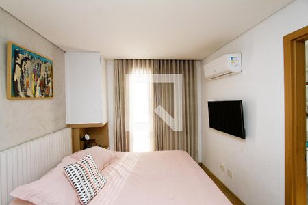 Quarto 1 - Suíte de apartamento à venda com 4 quartos, 243m² em Grajaú, Belo Horizonte
