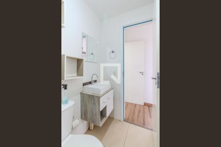 Banheiro da Suíte de apartamento para alugar com 2 quartos, 56m² em Partenon, Porto Alegre