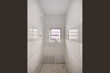 Banheiro de casa para alugar com 1 quarto, 40m² em Coronel Sezefredo Fagundes, São Paulo