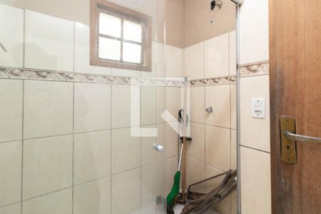 Banheiro do Quarto 1 de casa para alugar com 4 quartos, 300m² em Glória, Porto Alegre