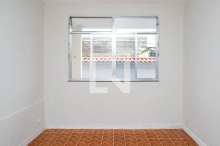 Quarto de casa para alugar com 2 quartos, 161m² em Guarani, Nova Iguaçu