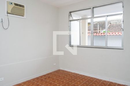 Quarto de casa para alugar com 2 quartos, 161m² em Guarani, Nova Iguaçu