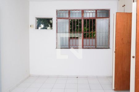 Suíte  de casa para alugar com 2 quartos, 161m² em Guarani, Nova Iguaçu