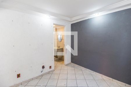 Sala  de apartamento para alugar com 2 quartos, 50m² em Conj. Hab. Pres. Castelo Branco, Carapicuíba