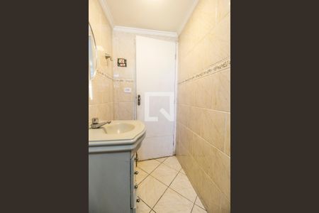 Banheiro de apartamento para alugar com 2 quartos, 50m² em Conj. Hab. Pres. Castelo Branco, Carapicuíba