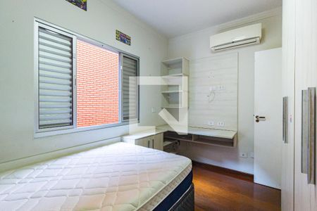 Suíte 1 de casa à venda com 3 quartos, 210m² em Água Rasa, São Paulo