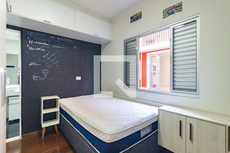 Suíte 1 de casa à venda com 3 quartos, 210m² em Água Rasa, São Paulo
