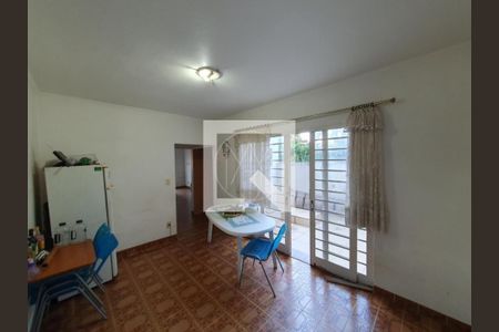 Casa à venda com 4 quartos, 322m² em Nova Campinas, Campinas