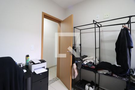 Quarto 1 de apartamento para alugar com 2 quartos, 64m² em Santa Mônica, Uberlândia