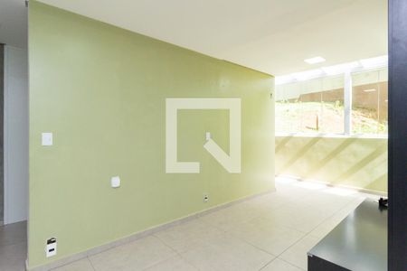 Sala de apartamento para alugar com 2 quartos, 70m² em Piqueri, São Paulo