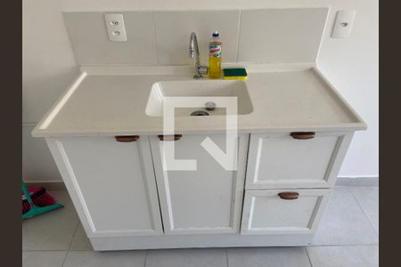 Sala / Cozinha de apartamento para alugar com 2 quartos, 32m² em Jardim Celeste, São Paulo