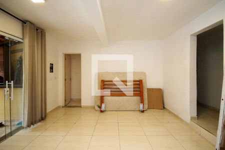 Sala de Estar de casa de condomínio para alugar com 3 quartos, 264m² em Chácara Represinha, Cotia