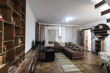 Casa para alugar com 2 quartos, 234m² em Vila Nova Mazzei, São Paulo