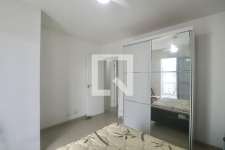 Suíte  de apartamento para alugar com 3 quartos, 86m² em Vila Luis Antonio, Guarujá