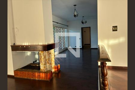 Casa para alugar com 3 quartos, 308m² em Jardim Social, Curitiba