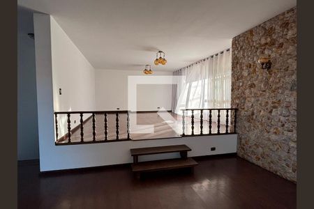 Casa para alugar com 3 quartos, 308m² em Jardim Social, Curitiba