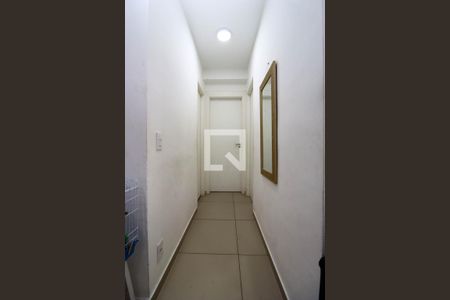 Corredor  de apartamento à venda com 2 quartos, 45m² em Parque Reboucas, São Paulo