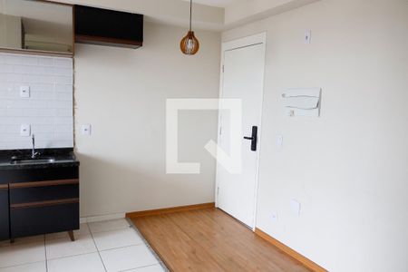 sala de apartamento para alugar com 2 quartos, 39m² em Padroeira, Osasco
