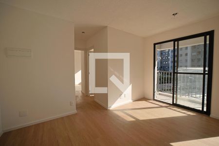 Sala/Cozinha de apartamento para alugar com 2 quartos, 42m² em Vila Campanela, São Paulo