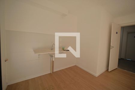 Sala/Cozinha de apartamento para alugar com 2 quartos, 42m² em Vila Campanela, São Paulo