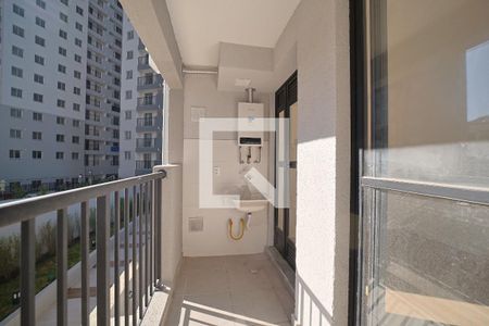 Área de Serviço e Varanda de apartamento para alugar com 2 quartos, 42m² em Vila Campanela, São Paulo