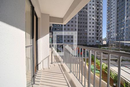 Área de Serviço e Varanda de apartamento para alugar com 2 quartos, 42m² em Vila Campanela, São Paulo