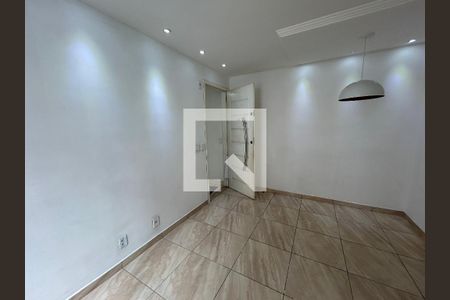Sala de apartamento para alugar com 2 quartos, 45m² em Pavuna, Nilópolis
