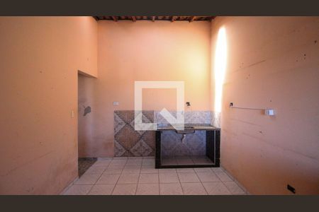 Sala/Cozinha de casa para alugar com 1 quarto, 250m² em São Rafael, São Paulo