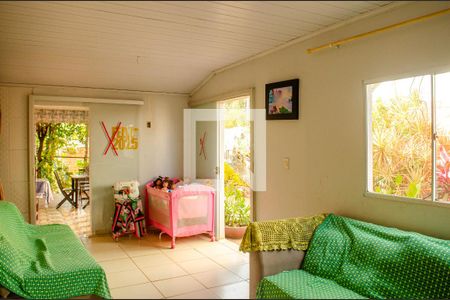 Casa à venda com 4 quartos, 300m² em Residencial Brisas da Mata, Goiânia