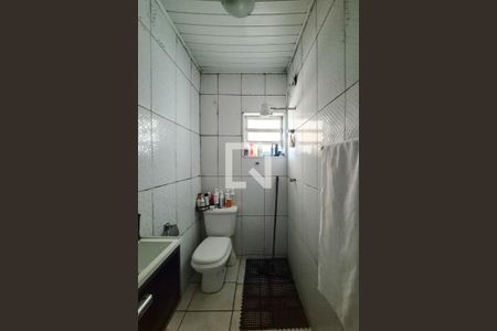 Banheiro Social de casa para alugar com 2 quartos, 150m² em Alves Dias, São Bernardo do Campo
