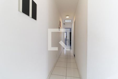 Corredor de casa à venda com 3 quartos, 200m² em Ipiranga, São Paulo