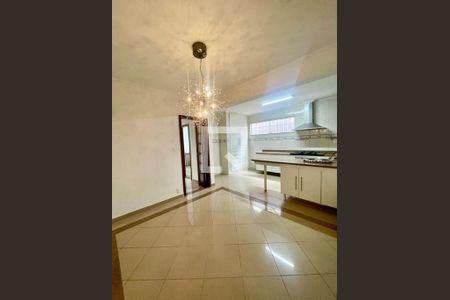Casa à venda com 3 quartos, 172m² em Jardim Santa Clara, Guarulhos