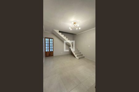Casa à venda com 2 quartos, 97m² em Jardim Cocaia, Guarulhos