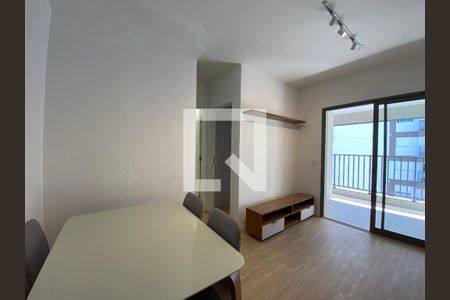Sala de apartamento para alugar com 1 quarto, 49m² em Vila Sonia, São Paulo