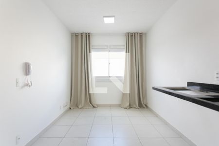 Sala / Cozinha  de apartamento à venda com 2 quartos, 32m² em Colônia (zona Leste), São Paulo