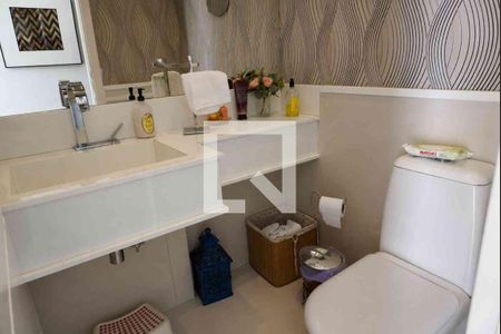 Lavabo de casa de condomínio para alugar com 3 quartos, 300m² em Tamboré, Santana de Parnaíba